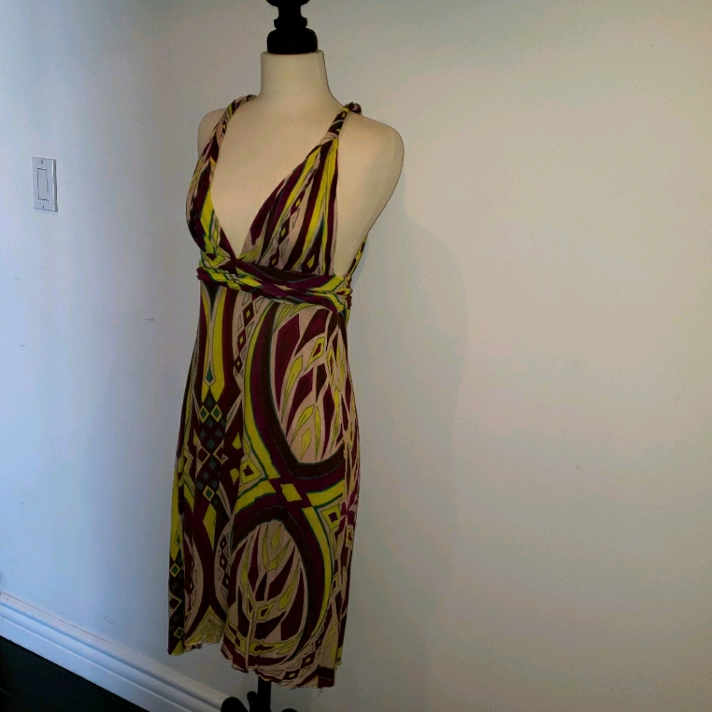 Dress - Picture 4 of 9